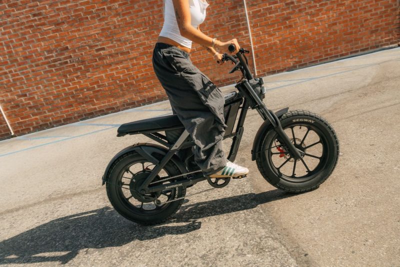 Segway Xyber Air giữ trọn phong cách 